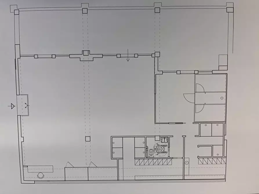 Immagine 1 di Locale commerciale in vendita  a Pisa