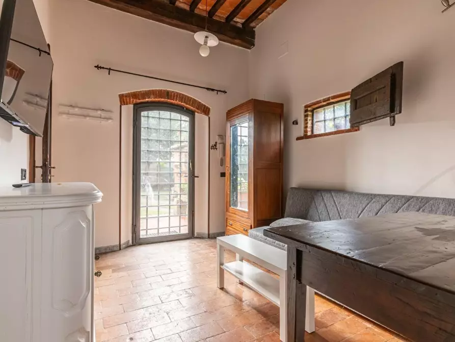 Immagine 110 di Villa in vendita  a Pontedera