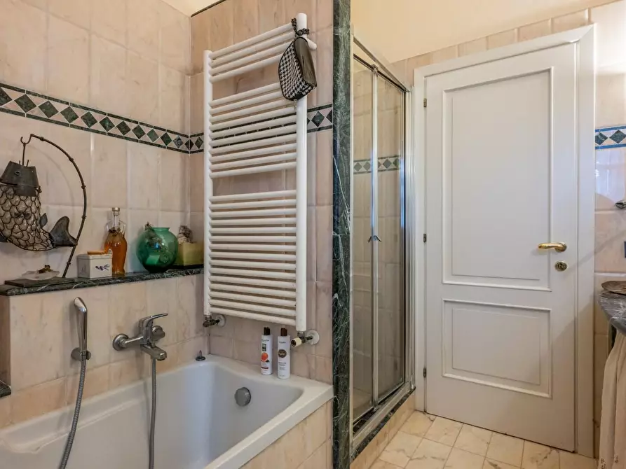 Immagine 58 di Villa in vendita  a Pontedera