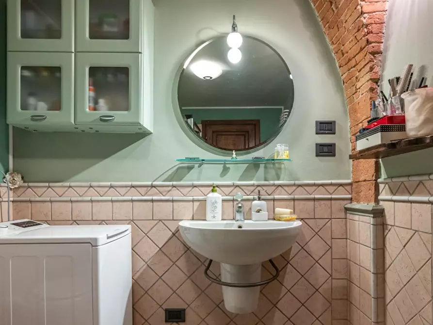 Immagine 56 di Villa in vendita  a Pontedera