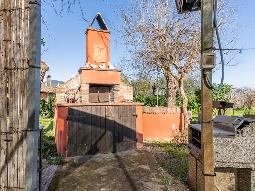 Immagine 16 di Villa in vendita  a Pontedera