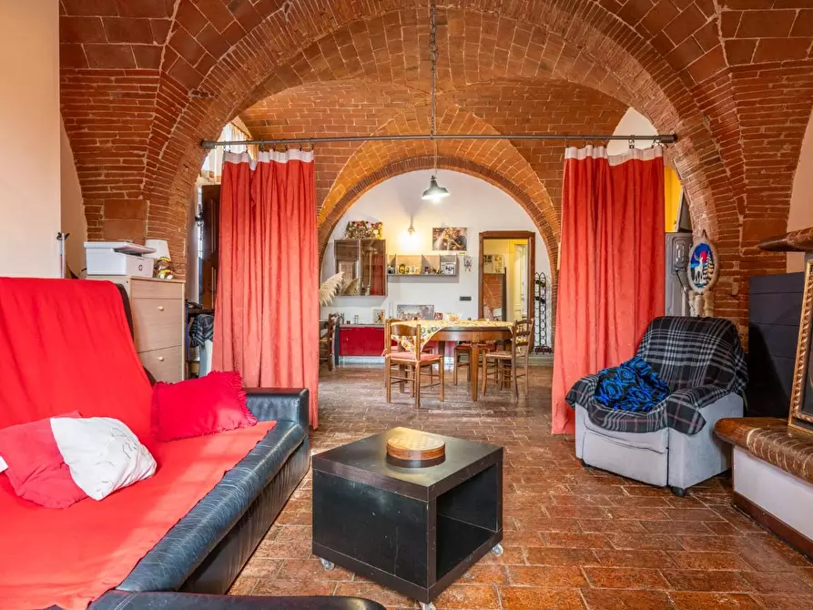 Immagine 99 di Villa in vendita  a Pontedera