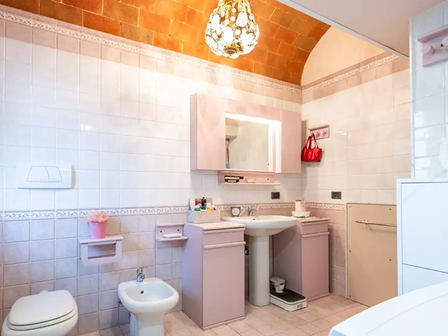 Immagine 72 di Villa in vendita  a Pontedera