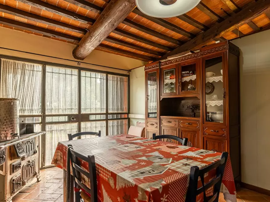 Immagine 47 di Villa in vendita  a Pontedera