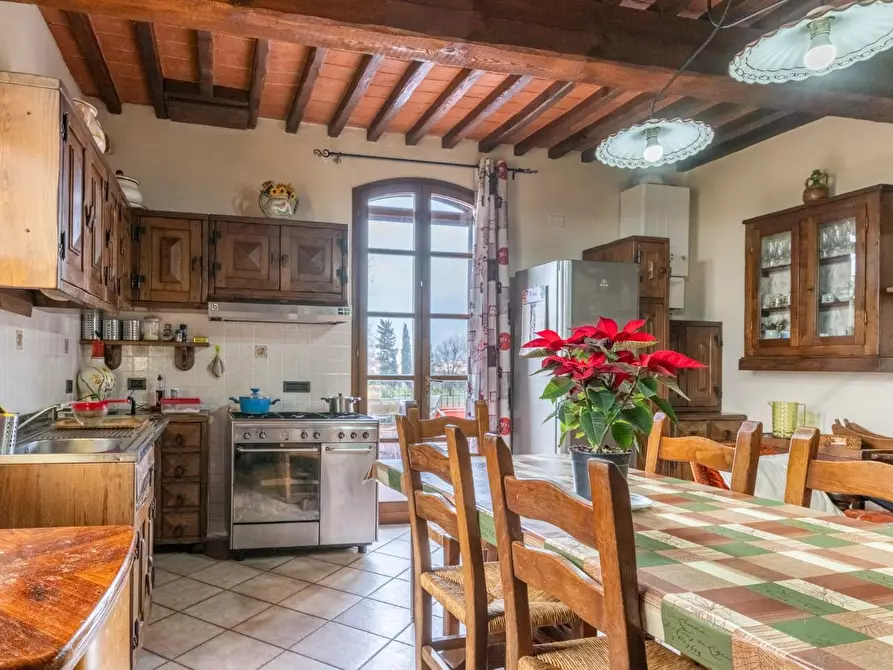 Immagine 78 di Villa in vendita  a Pontedera