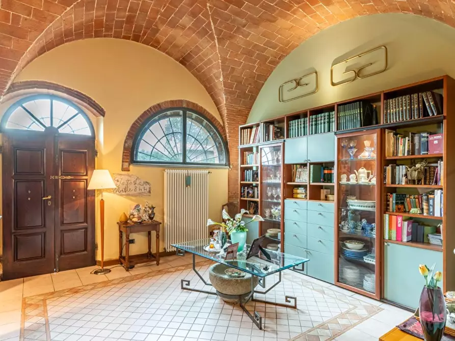 Immagine 53 di Villa in vendita  a Pontedera