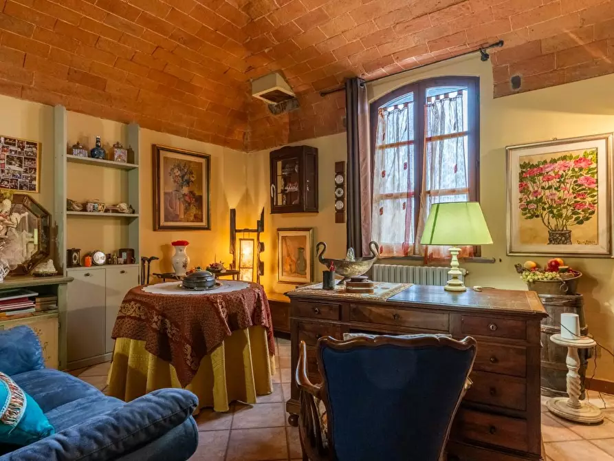 Immagine 67 di Villa in vendita  a Pontedera