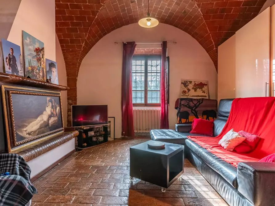 Immagine 98 di Villa in vendita  a Pontedera