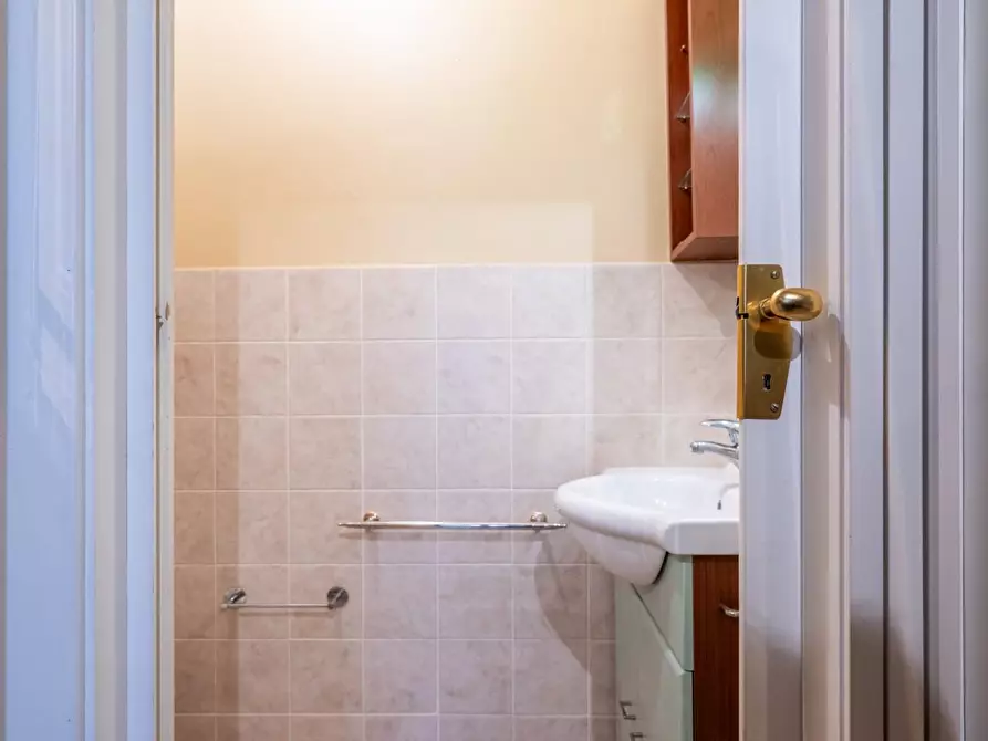 Immagine 76 di Villa in vendita  a Pontedera