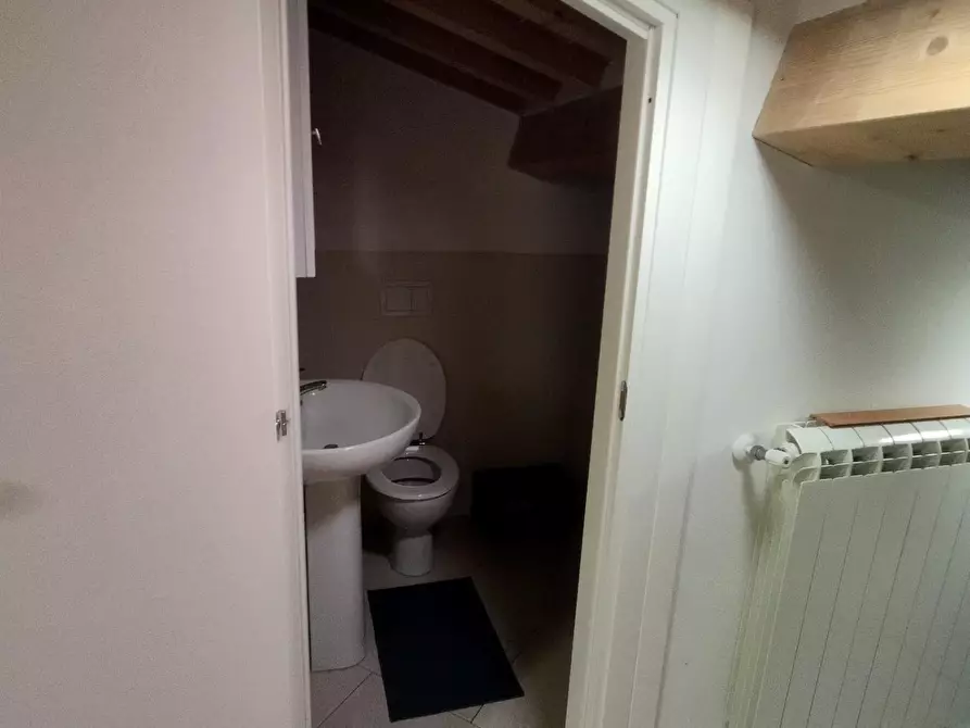 Immagine 14 di Appartamento in affitto  a Pisa