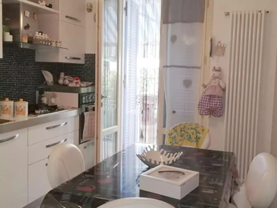 Immagine 16 di Casa trifamiliare in vendita  a Camaiore