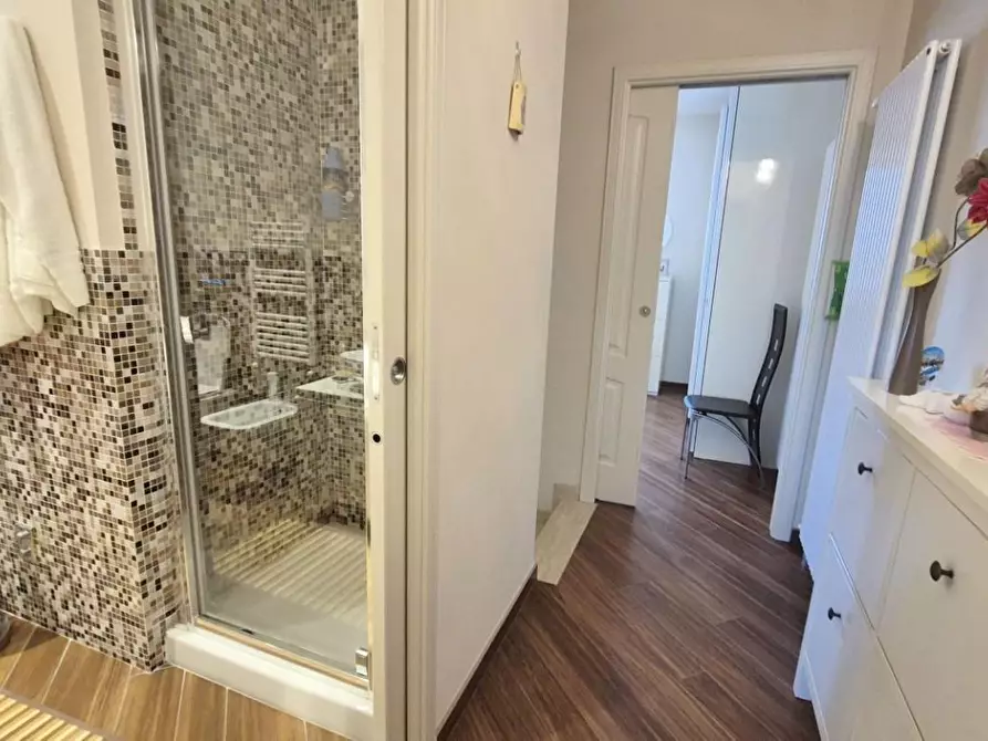 Immagine 43 di Casa trifamiliare in vendita  a Camaiore