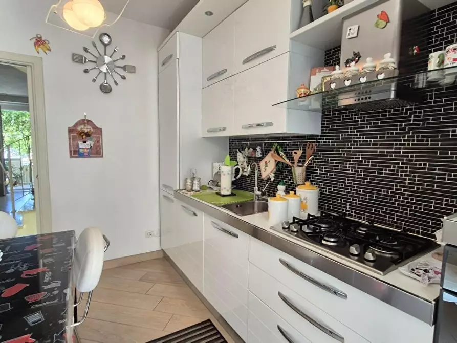 Immagine 24 di Casa trifamiliare in vendita  a Camaiore