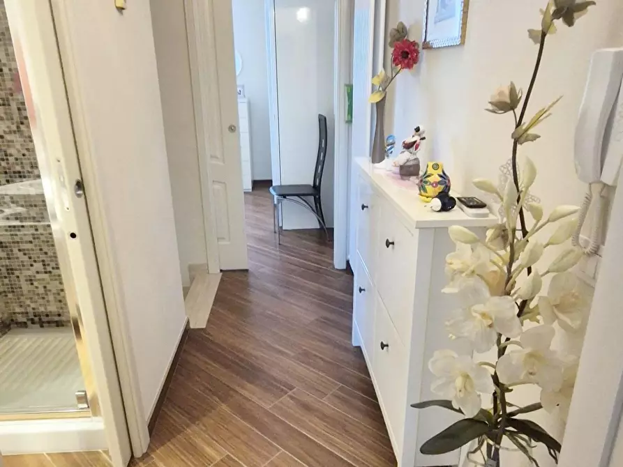 Immagine 42 di Casa trifamiliare in vendita  a Camaiore