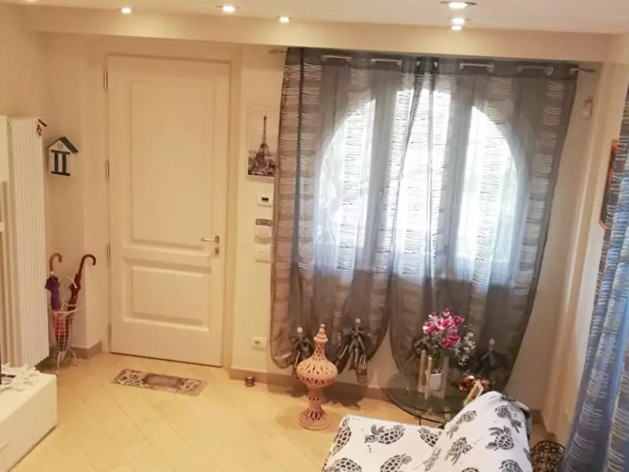 Immagine 56 di Casa trifamiliare in vendita  a Camaiore