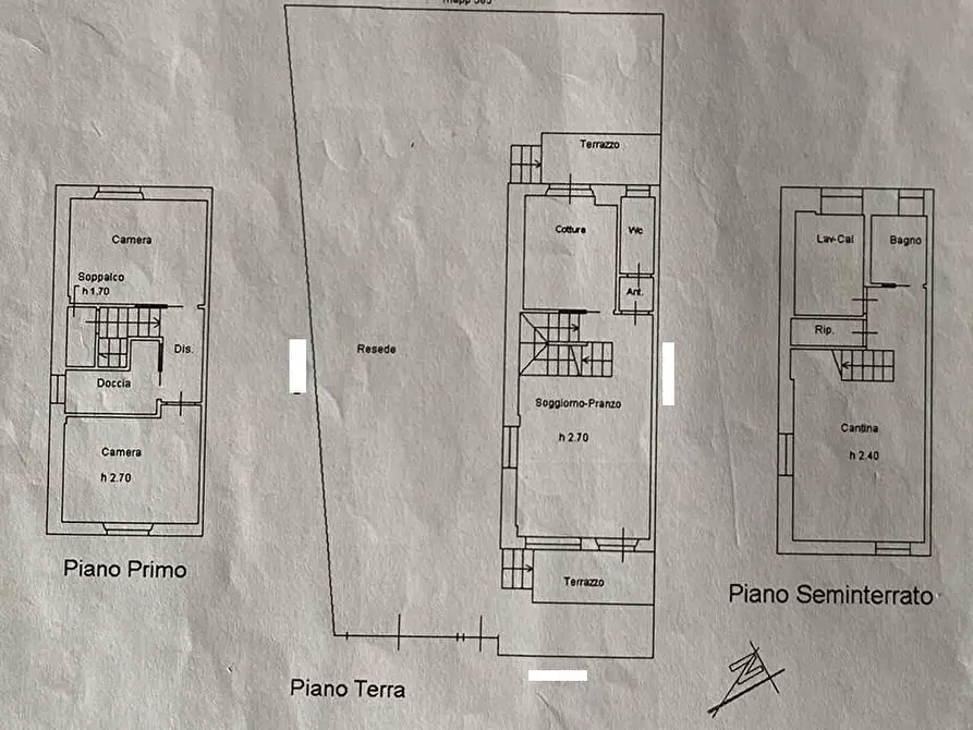 Immagine 63 di Casa trifamiliare in vendita  a Camaiore