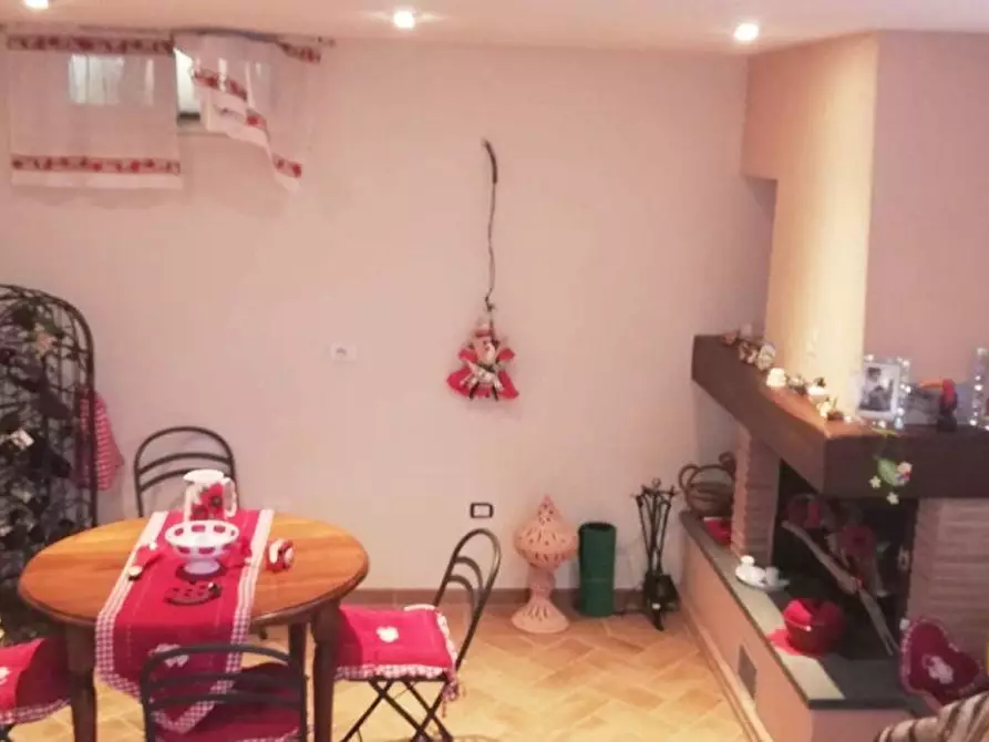 Immagine 32 di Casa trifamiliare in vendita  a Camaiore