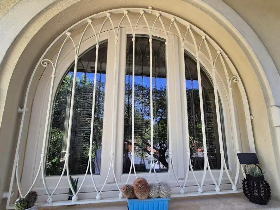 Immagine 5 di Casa trifamiliare in vendita  a Camaiore