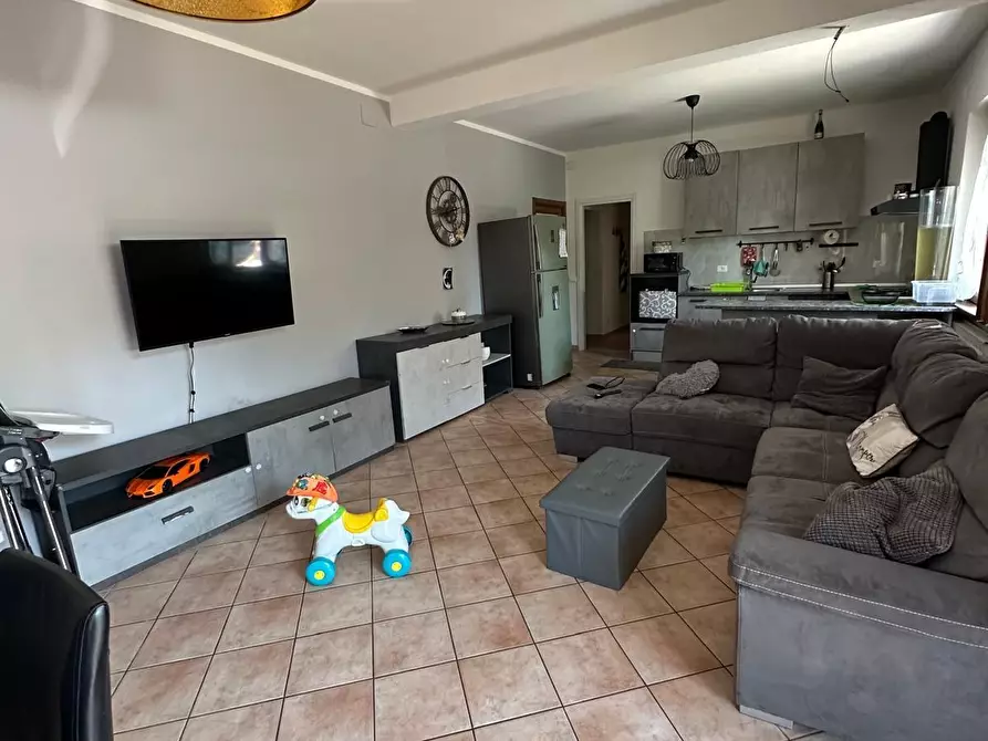 Immagine 1 di Appartamento in vendita  a Santo Stefano Di Magra