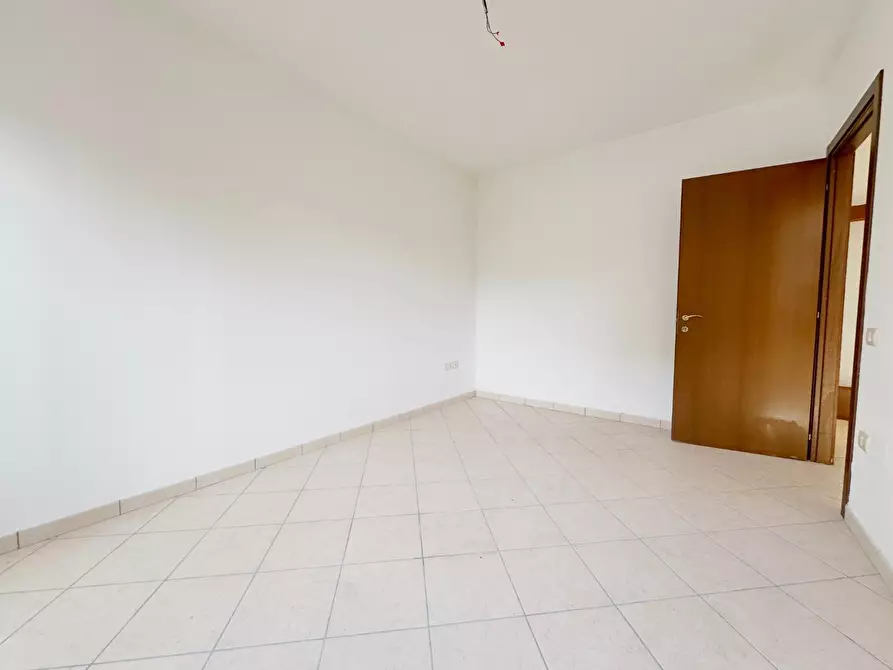 Immagine 7 di Appartamento in vendita  a Pescia