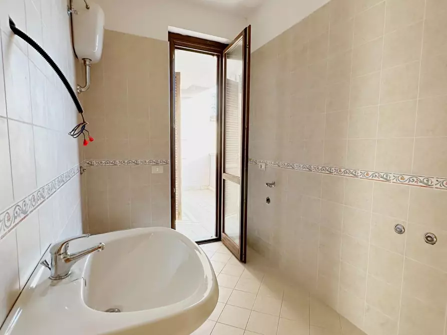 Immagine 11 di Appartamento in vendita  a Pescia