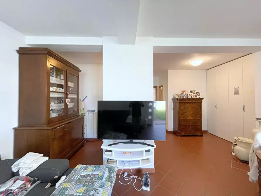 Immagine 4 di Appartamento in vendita  a Viareggio