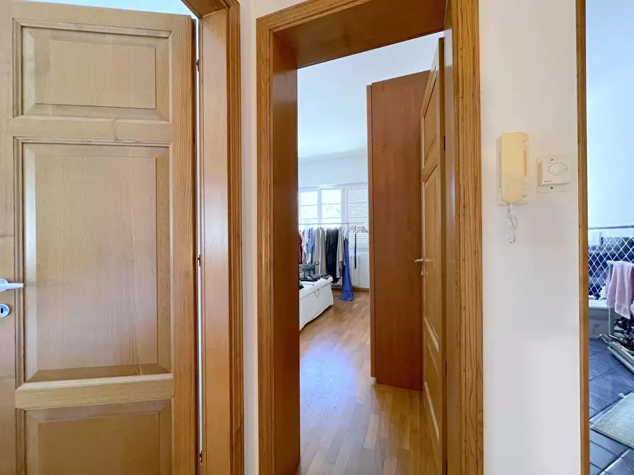 Immagine 16 di Appartamento in vendita  a Viareggio