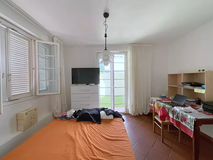 Immagine 33 di Appartamento in vendita  a Viareggio