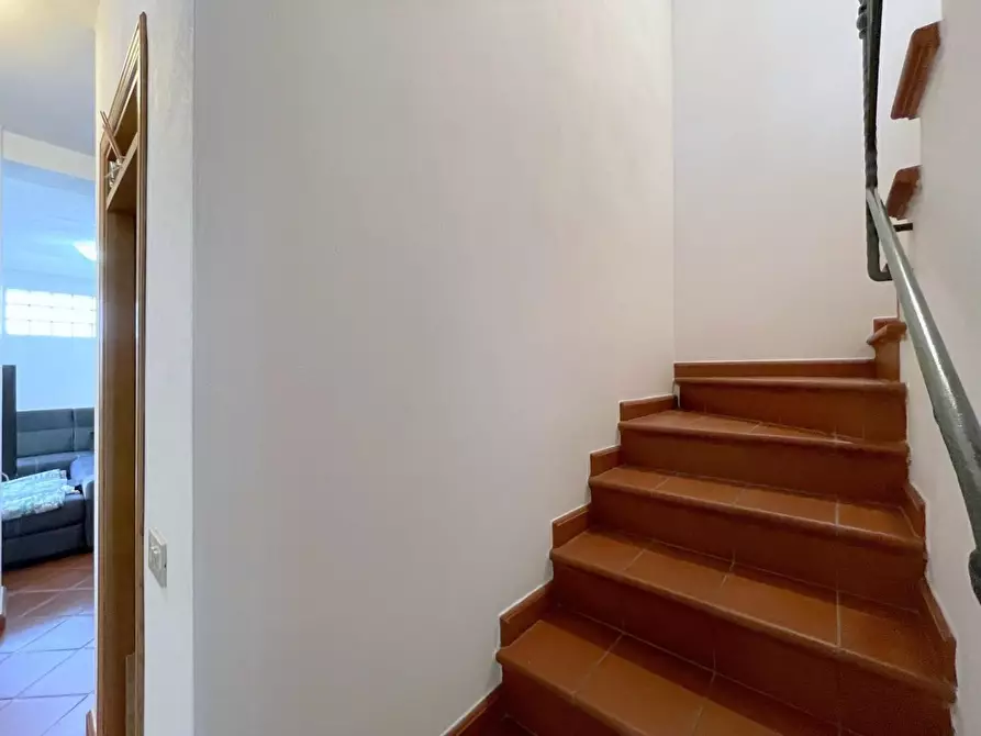 Immagine 14 di Appartamento in vendita  a Viareggio