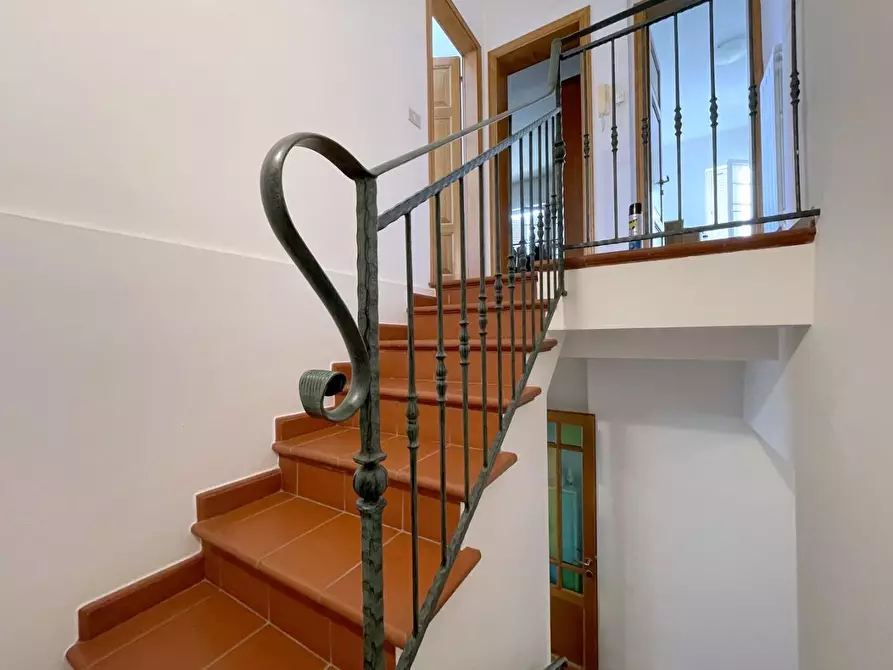 Immagine 15 di Appartamento in vendita  a Viareggio