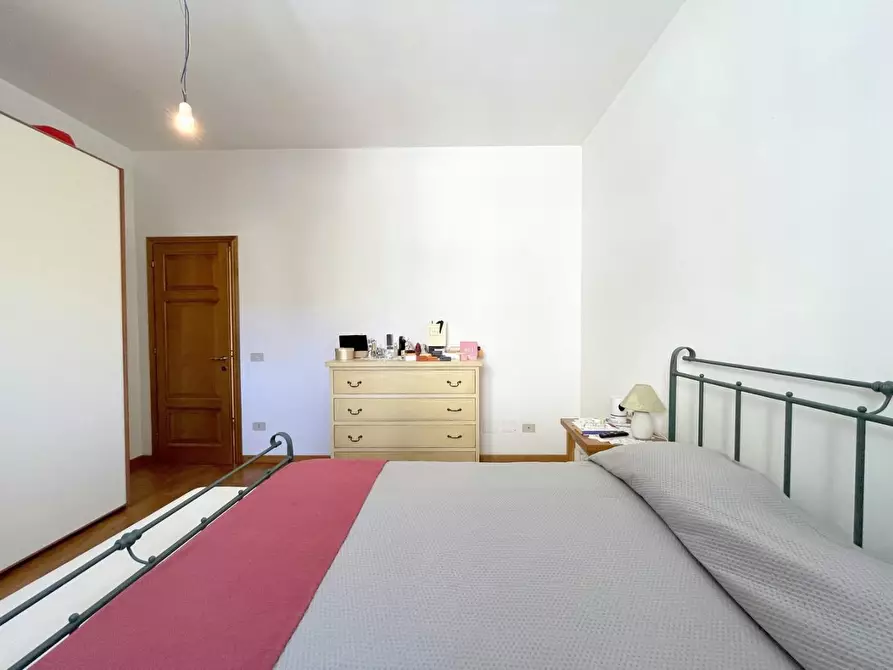 Immagine 25 di Appartamento in vendita  a Viareggio