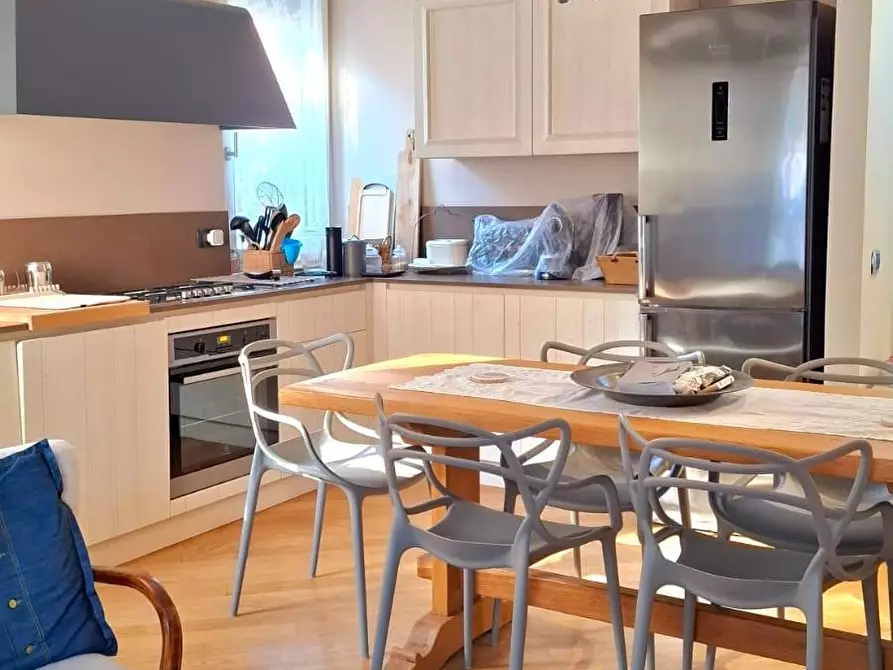 Immagine 7 di Casa bifamiliare in vendita  a Carrara