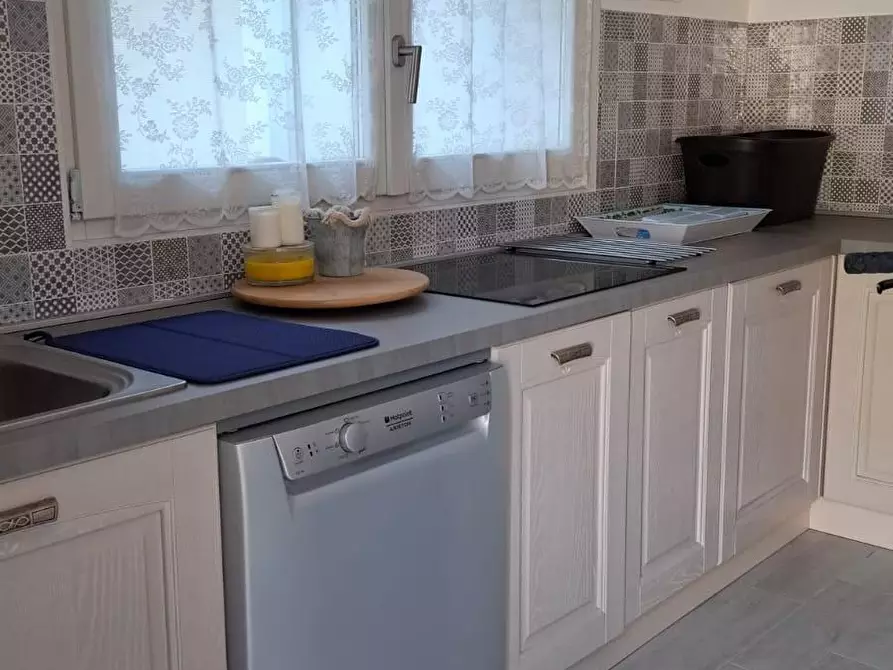 Immagine 21 di Casa bifamiliare in vendita  a Carrara