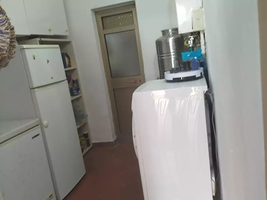 Immagine 2 di Villa in vendita  a Pisa
