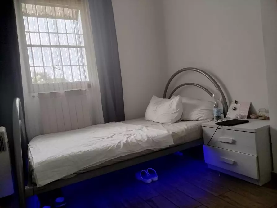 Immagine 4 di Villa in vendita  a Pisa