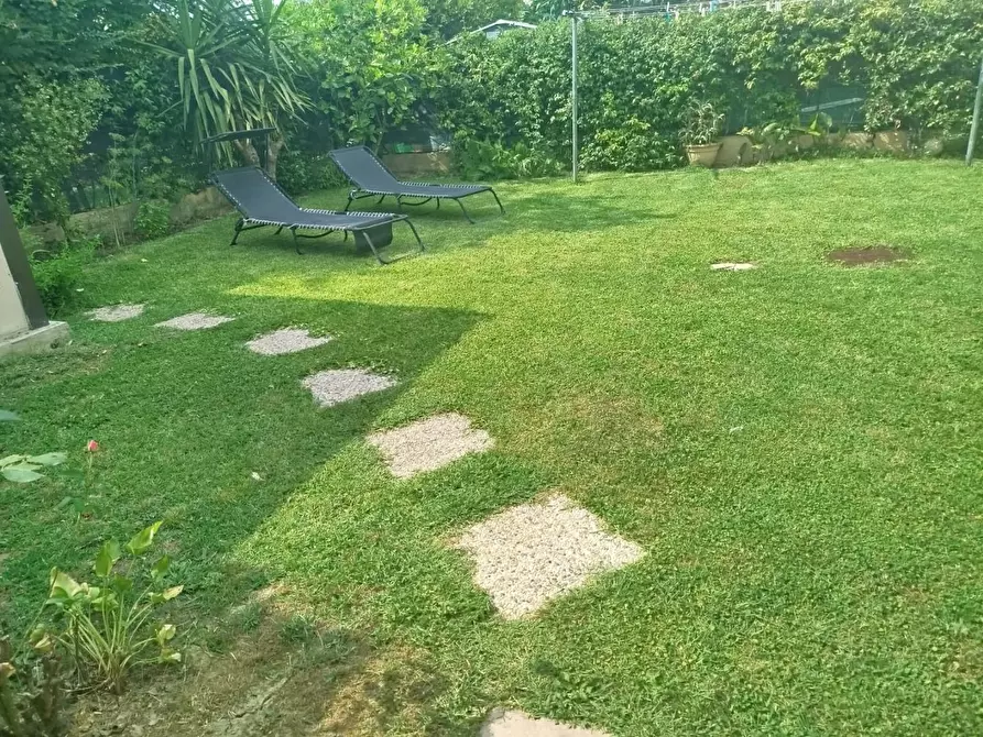 Immagine 17 di Villa in vendita  a Pisa