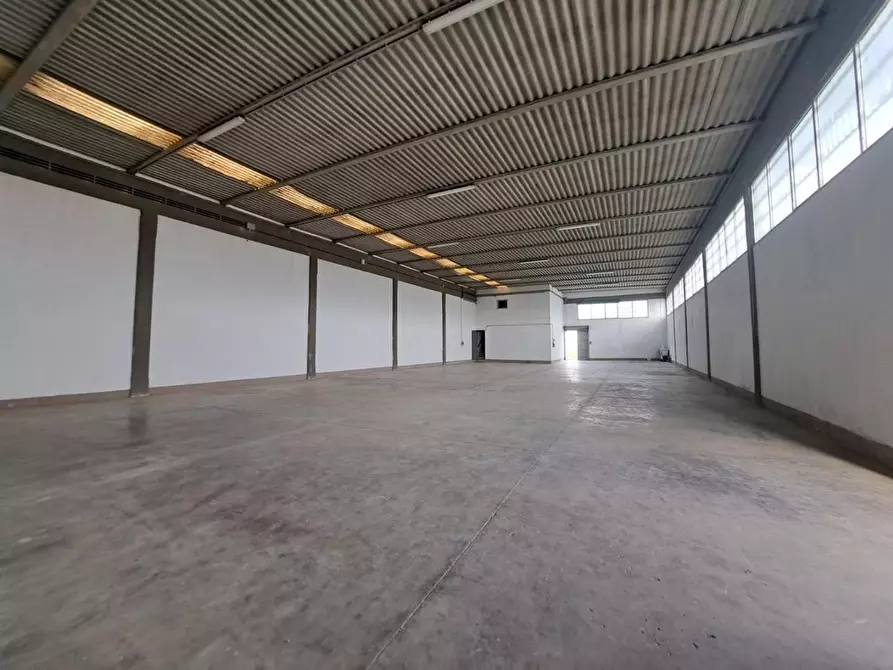 Immagine 1 di Attività artigianale in vendita  a Vinci