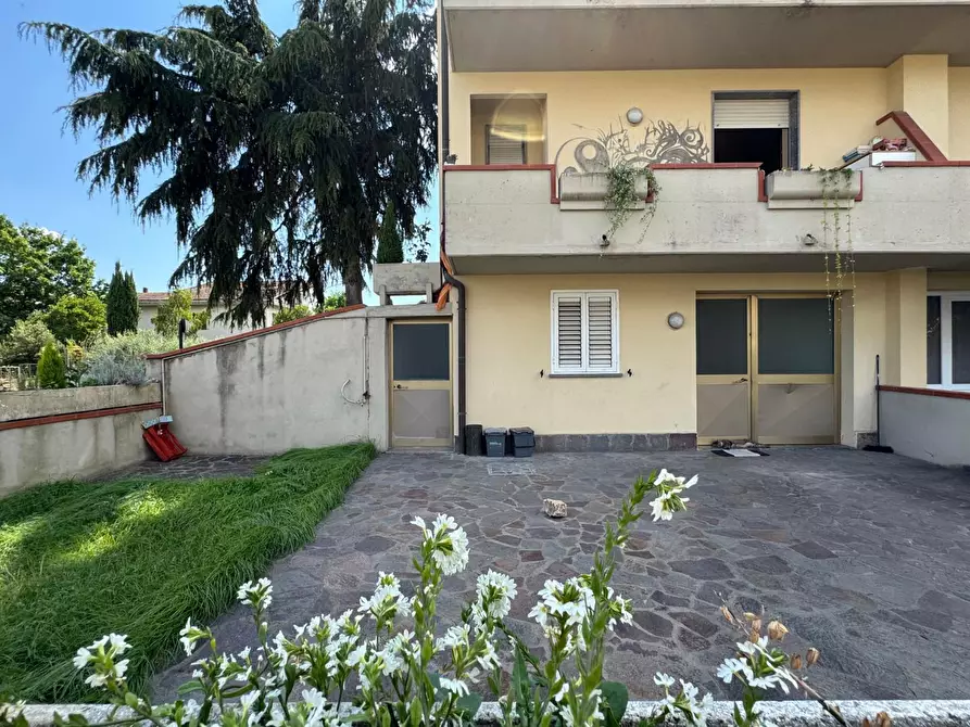 Immagine 15 di Villetta a schiera in vendita  a Empoli