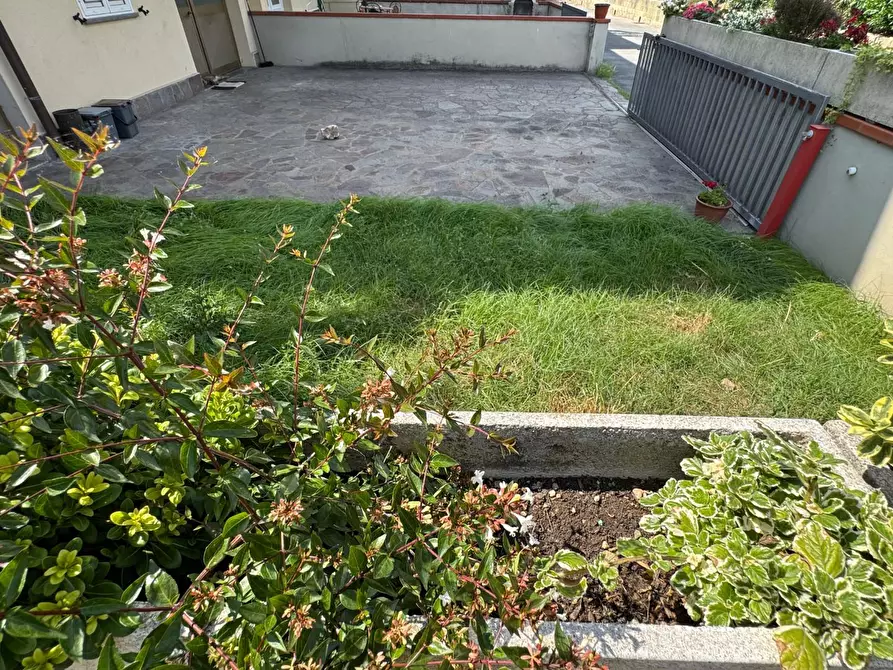 Immagine 17 di Villetta a schiera in vendita  a Empoli