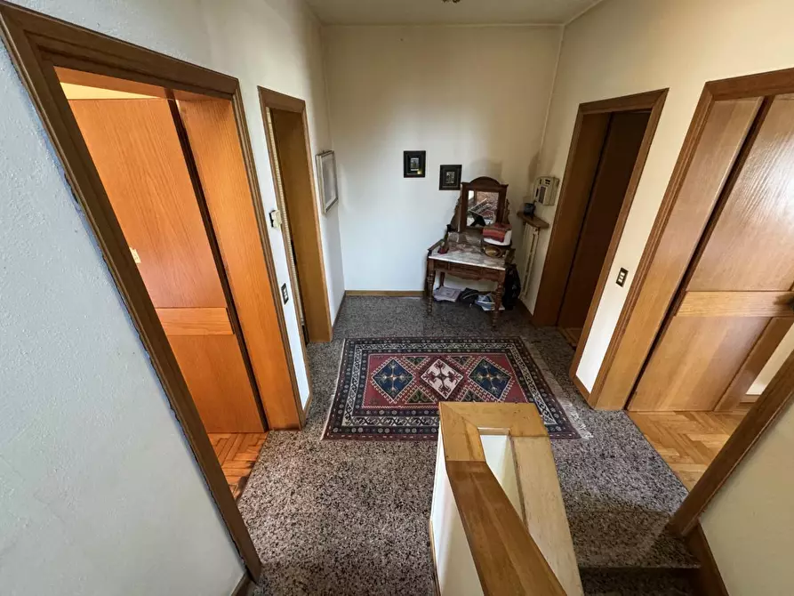 Immagine 57 di Villetta a schiera in vendita  a Empoli