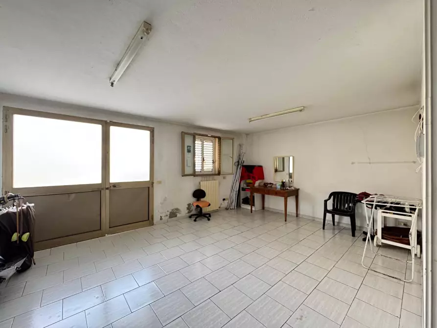 Immagine 71 di Villetta a schiera in vendita  a Empoli