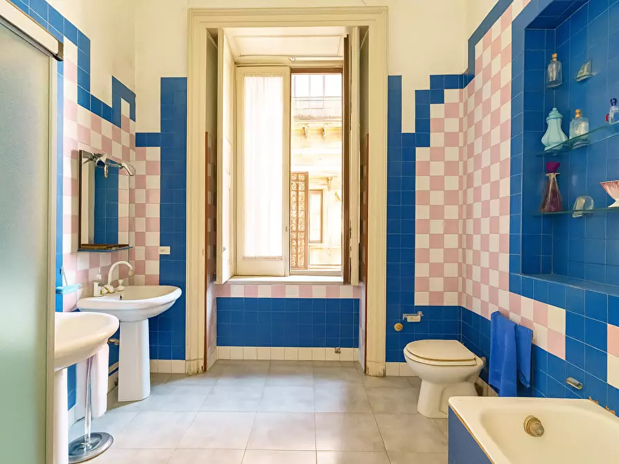 Immagine 28 di Appartamento in vendita  a Catania