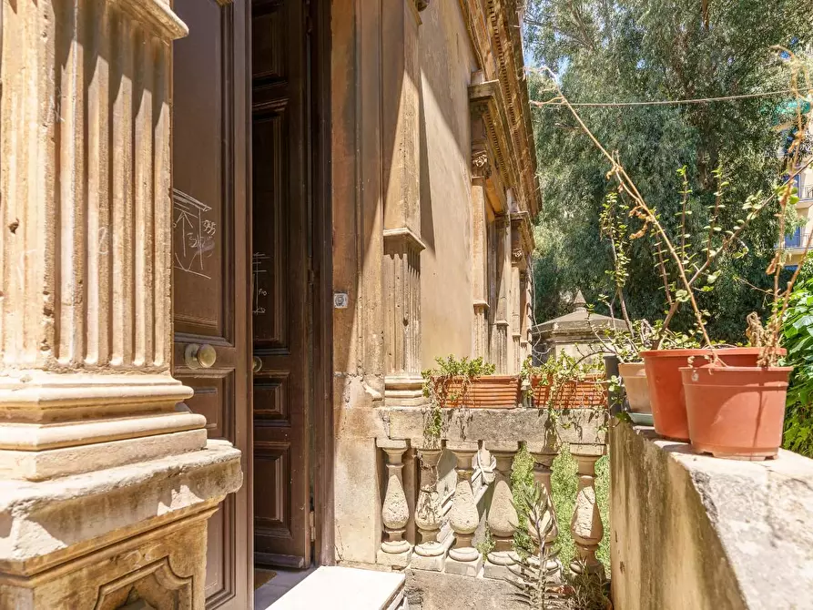 Immagine 34 di Appartamento in vendita  a Catania