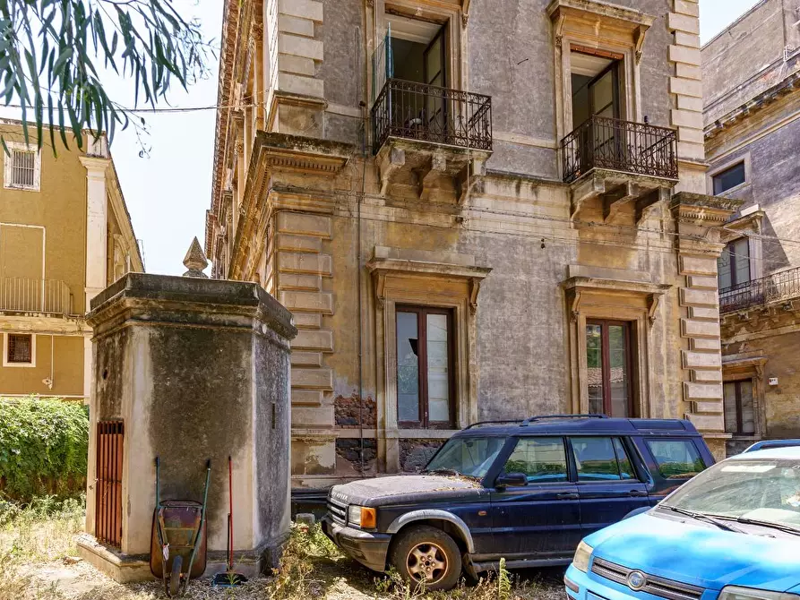 Immagine 32 di Appartamento in vendita  a Catania