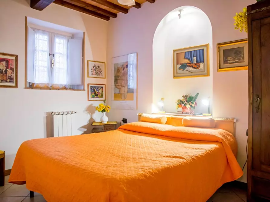 Immagine 19 di Rustico / casale in vendita  a Capannori