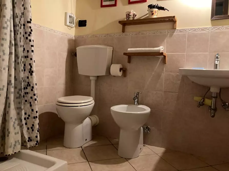 Immagine 23 di Rustico / casale in vendita  a Capannori