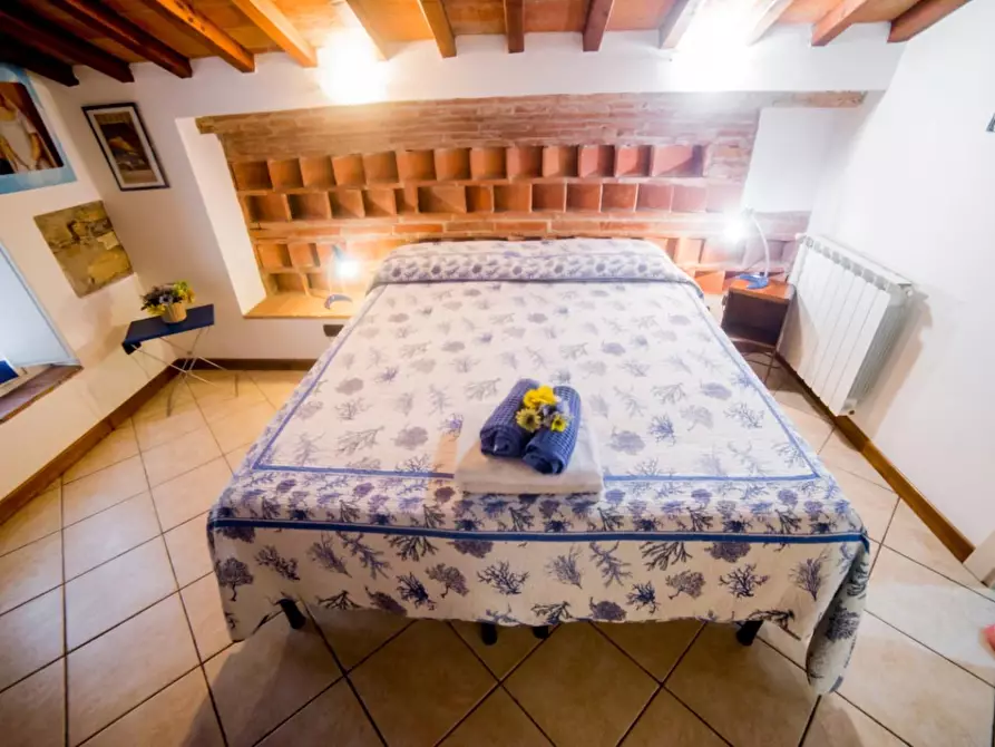 Immagine 21 di Rustico / casale in vendita  a Capannori