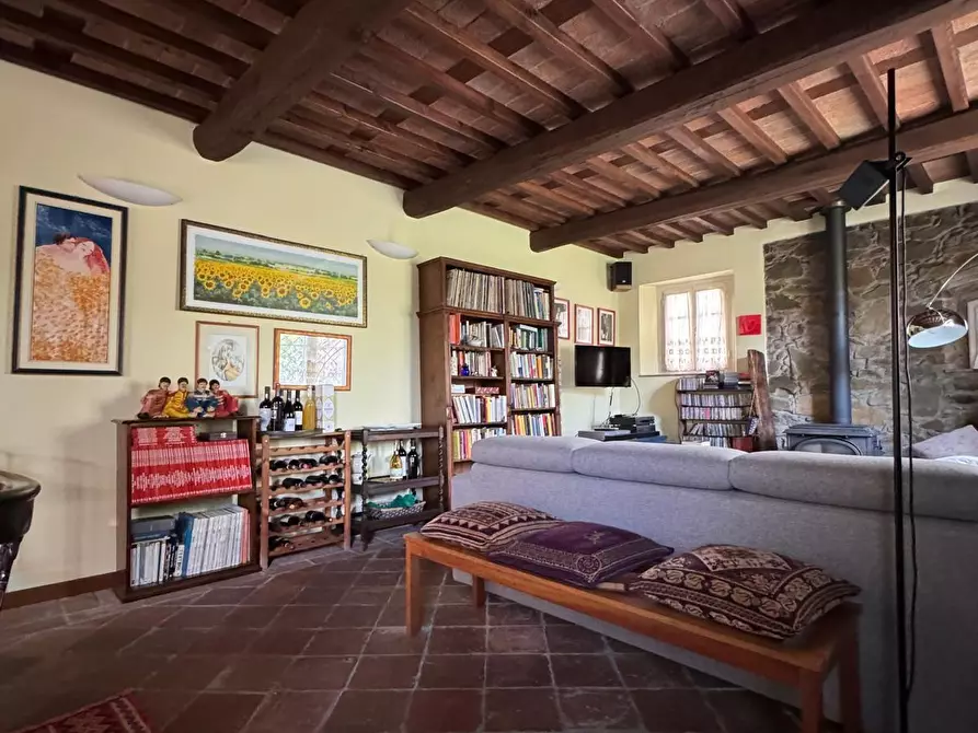 Immagine 44 di Rustico / casale in vendita  a Capannori