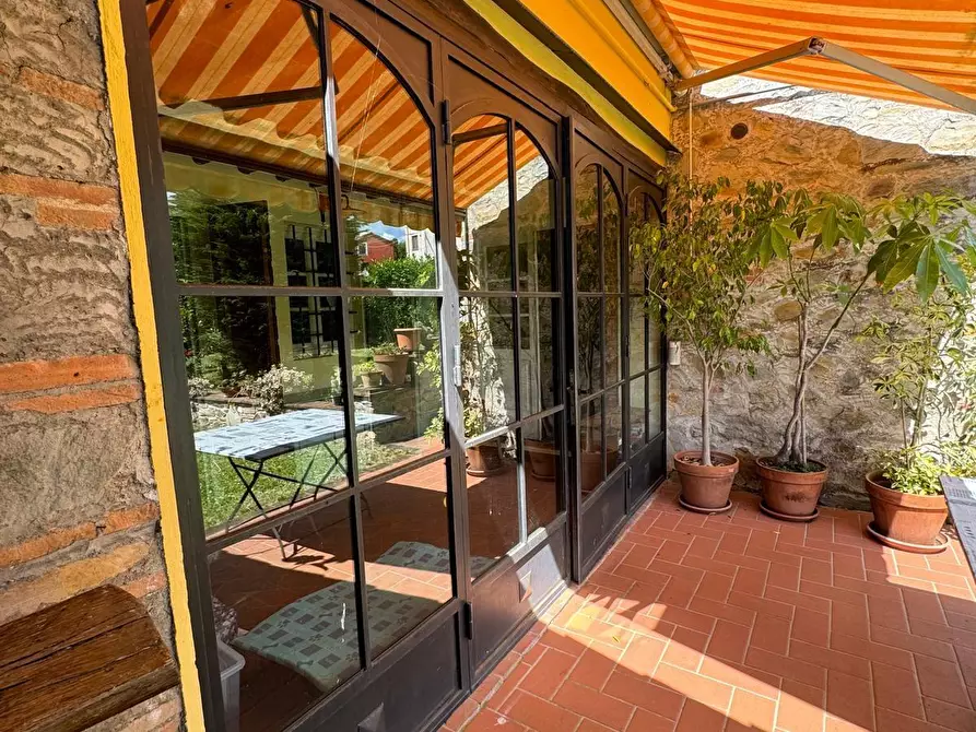 Immagine 53 di Rustico / casale in vendita  a Capannori