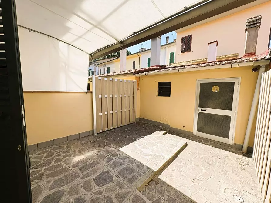 Immagine 37 di Appartamento in vendita  a Empoli